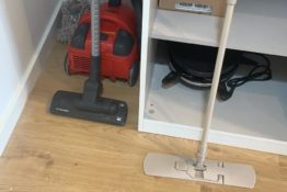aspirateur-serpillere-appareil-a-raclette-appartement-couttet