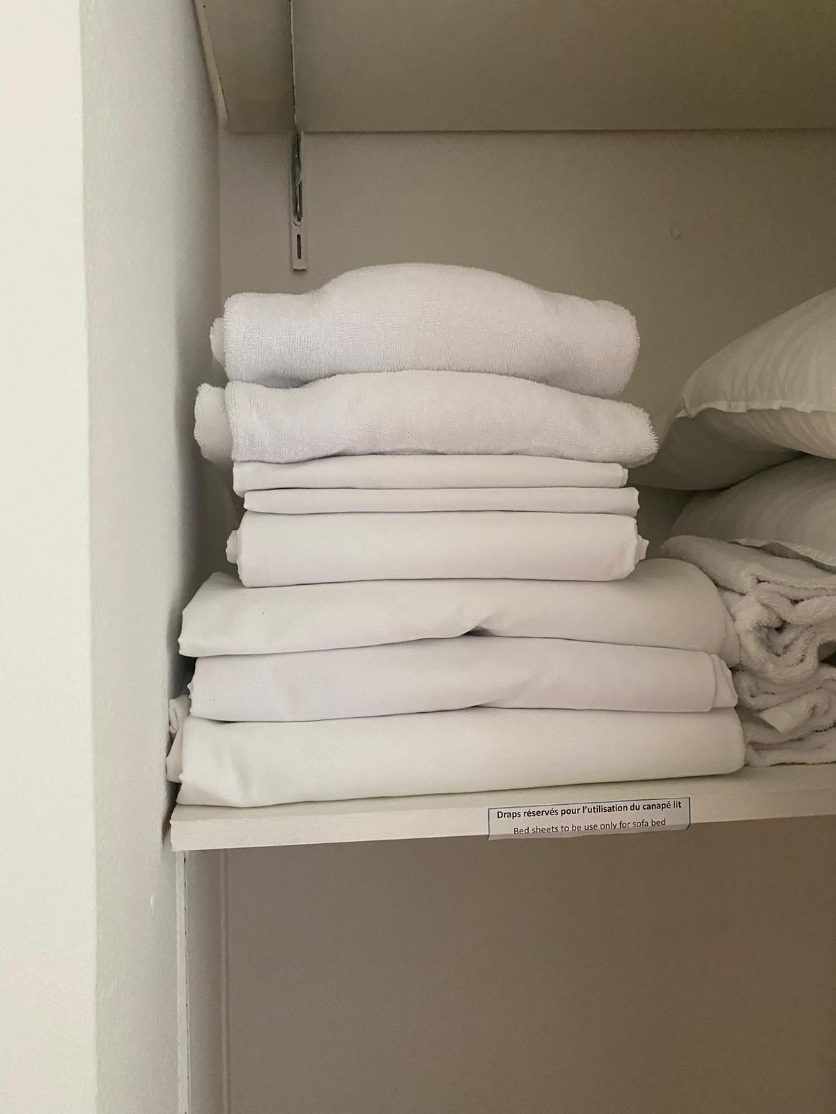 kit-canape-lit-serviettes-draps-appartement-diane