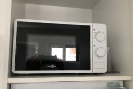 micro-ondes-appartement-leana-tessa-neyt