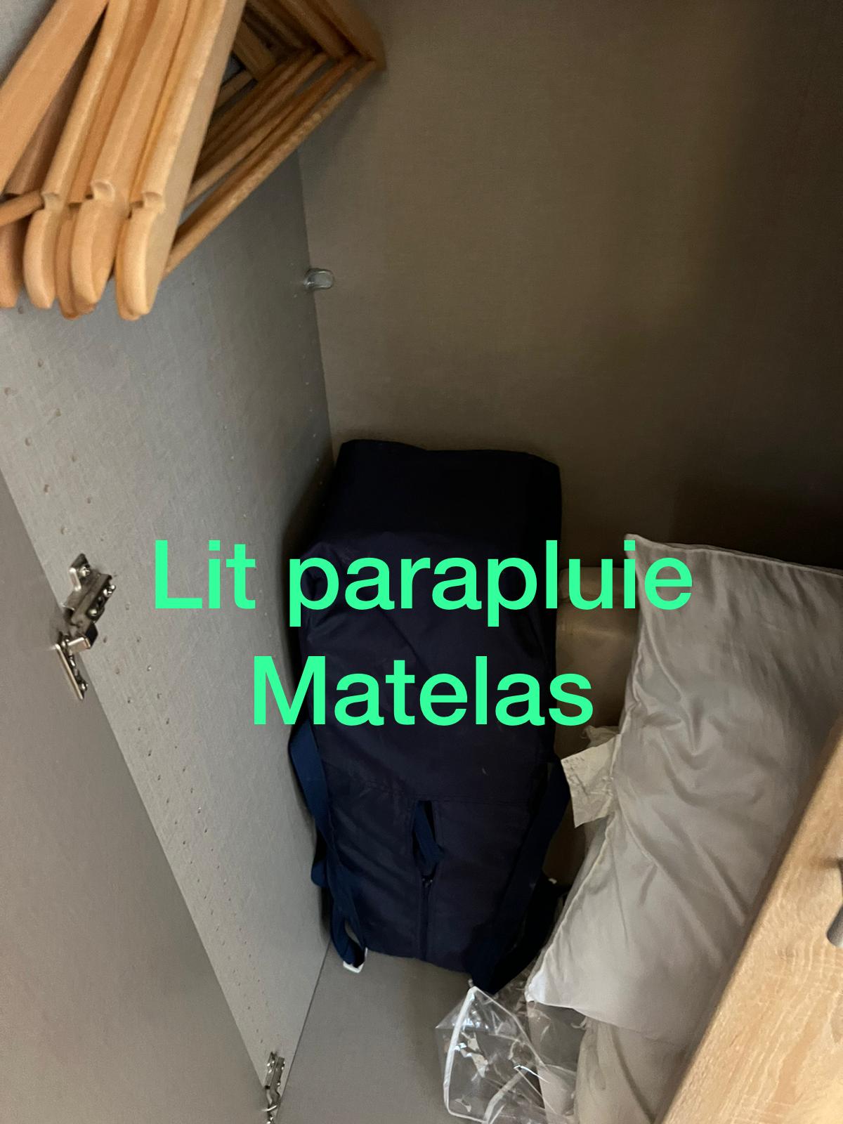 lit-parapluie-matelas-appartement-asana