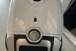 aspirateur-appartement-black-swan
