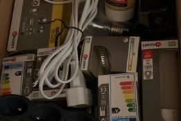 materiel-de-secours-ampoules-multiprises-appartement-toscana