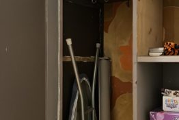 table-a-repasser-appartement-toscana