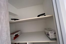 appareil-a-raclette-fer-a-repasser-appartement-myrtille
