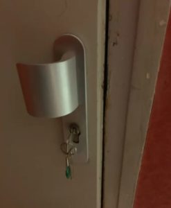 acces-au-local-poubelles-etape-3-appartement-deliciosa