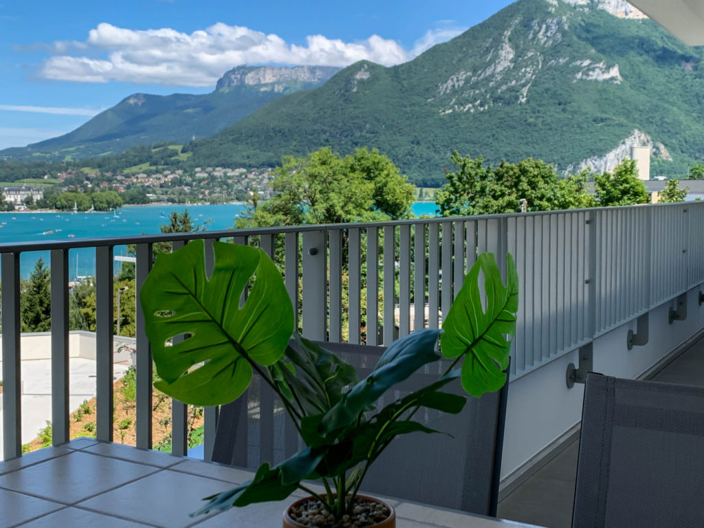 balcon-appartement-emeraude-annecy