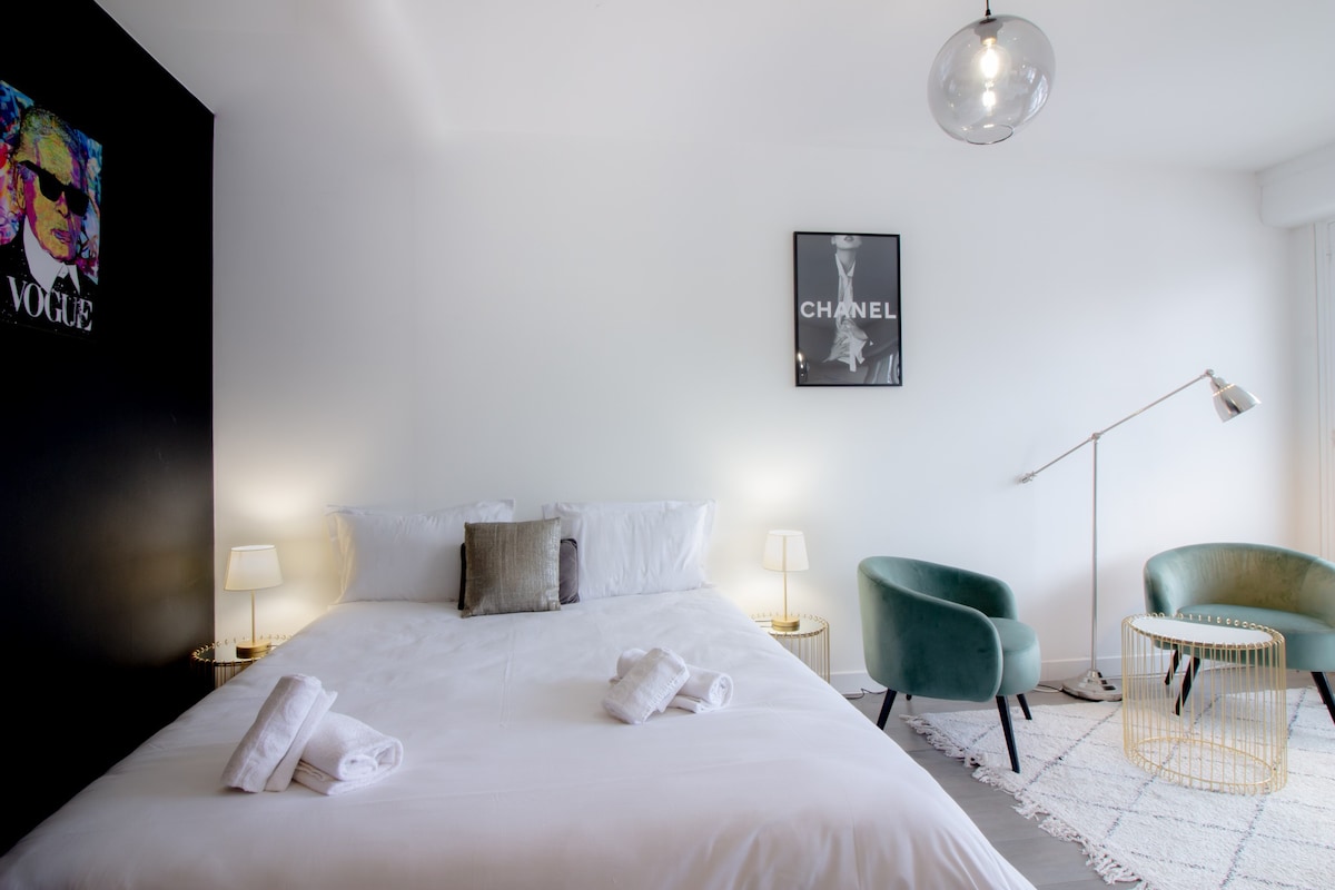 chambre--appartement-karl-annecy
