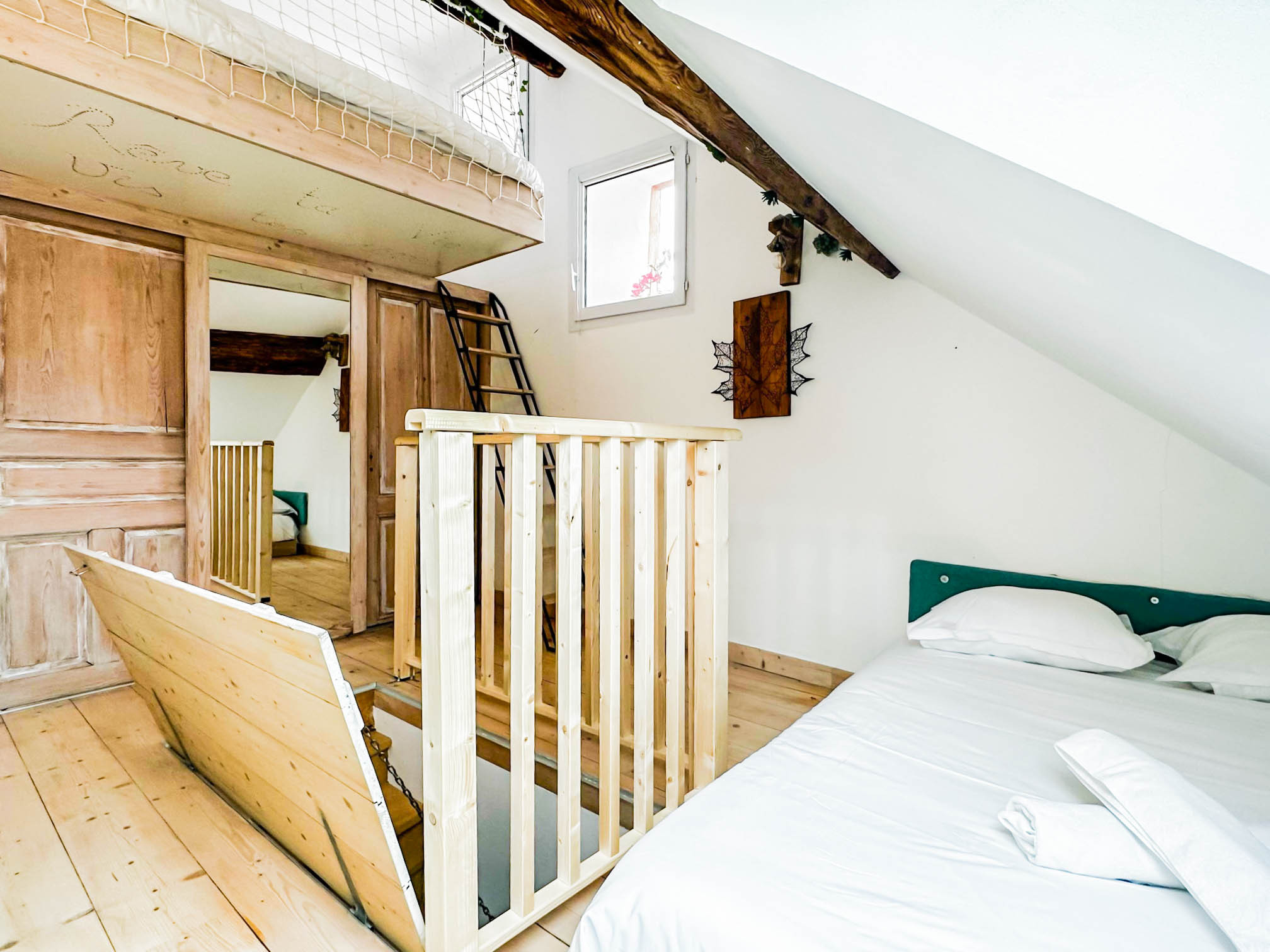 chambre-appartement-long-island-annecy