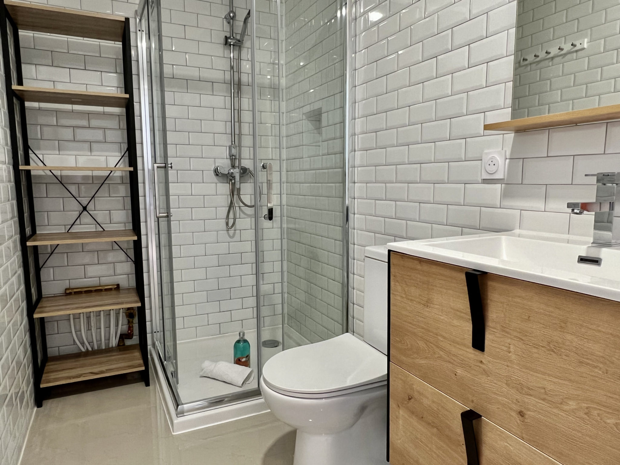 salle-de-bain-appartement-leana-annecy