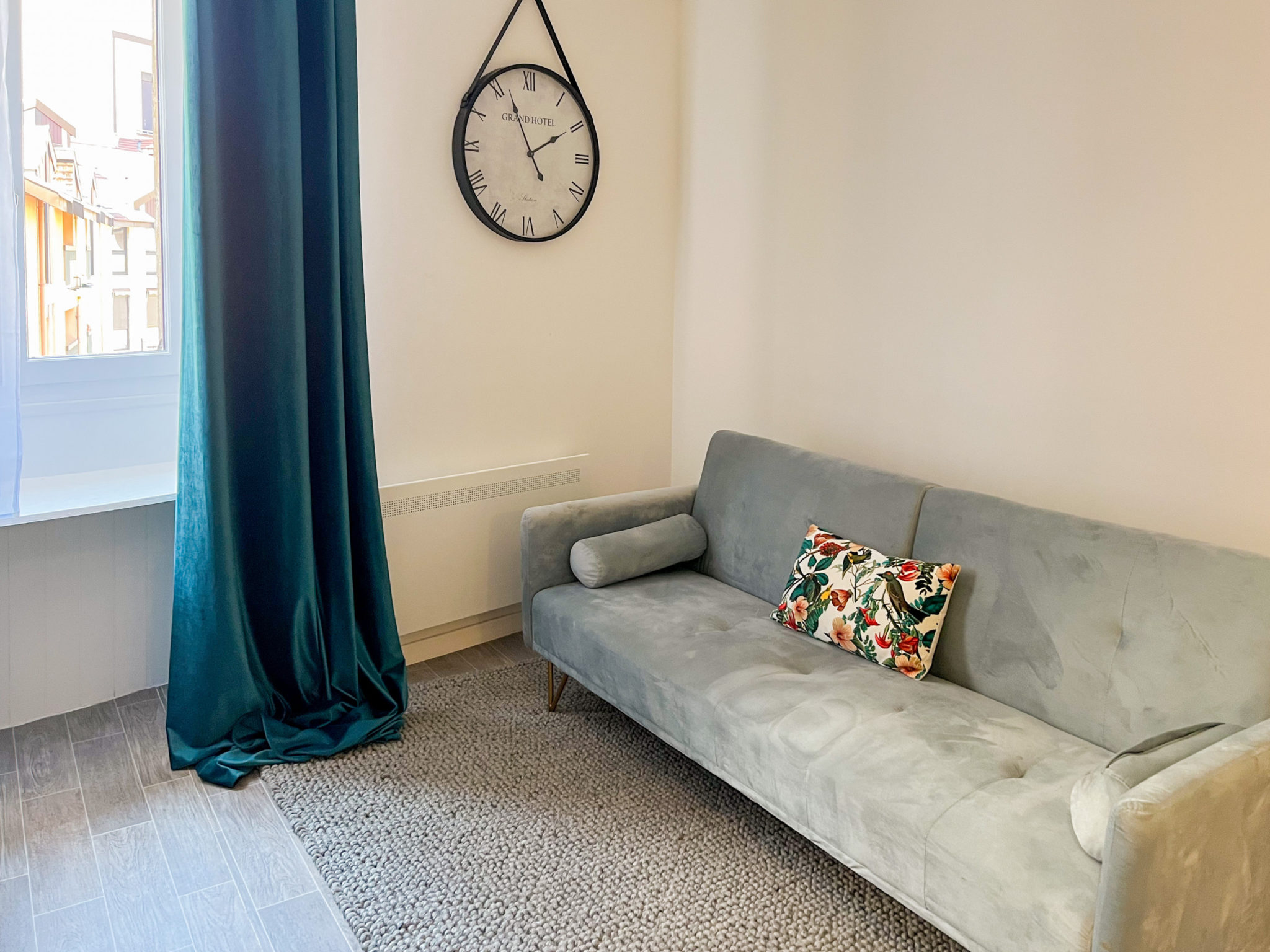 salon-appartement-hibou-annecy