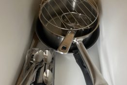 casseroles-couverts-appartement-showroom-bulle