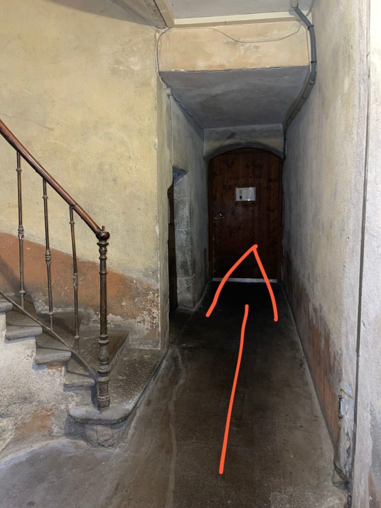 acces-local-a-poubelle-etape-1-appartement-baroque