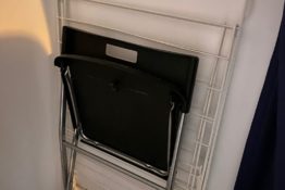etendage-chaise-appartement-brad