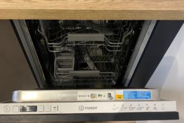 lave-vaisselle-appartement-brad