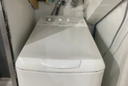 lave-linge-appartement-lilas-rose