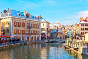 annecy-explorez-les-merveilles-hivernales-annecyadvisor