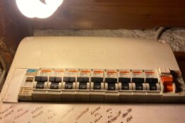 compteur-electrique-appartement-perledulac